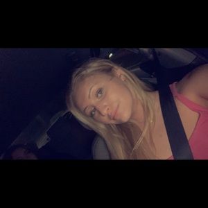 Meet your Posher, Marissa